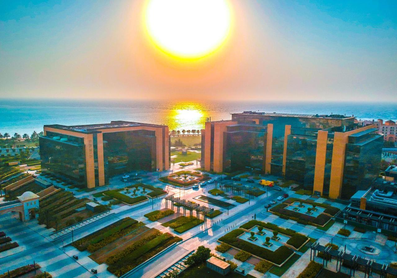 Views Hotel & Residences - Emaar King Abdullah Economic City Экстерьер фото